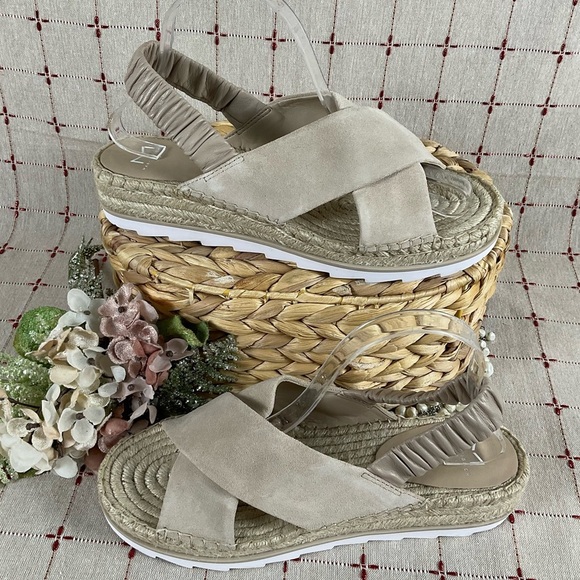 Marc Fisher Shoes - Marc Fisher LTD “Pella” Beige Suede Espadrille Platform Sandals Sz 10 Soft Comfy